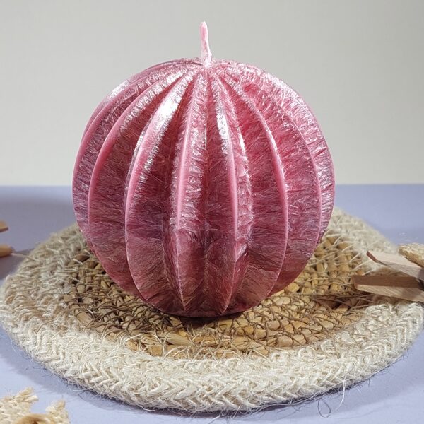 Palmu vaska dizaina svece Lode sarkana